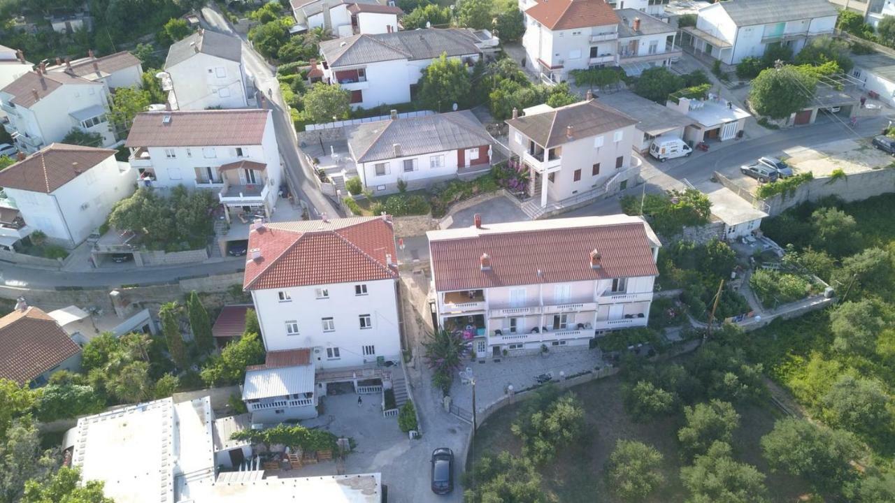 Guesthouse Matusan'S Place Banjol Exterior foto